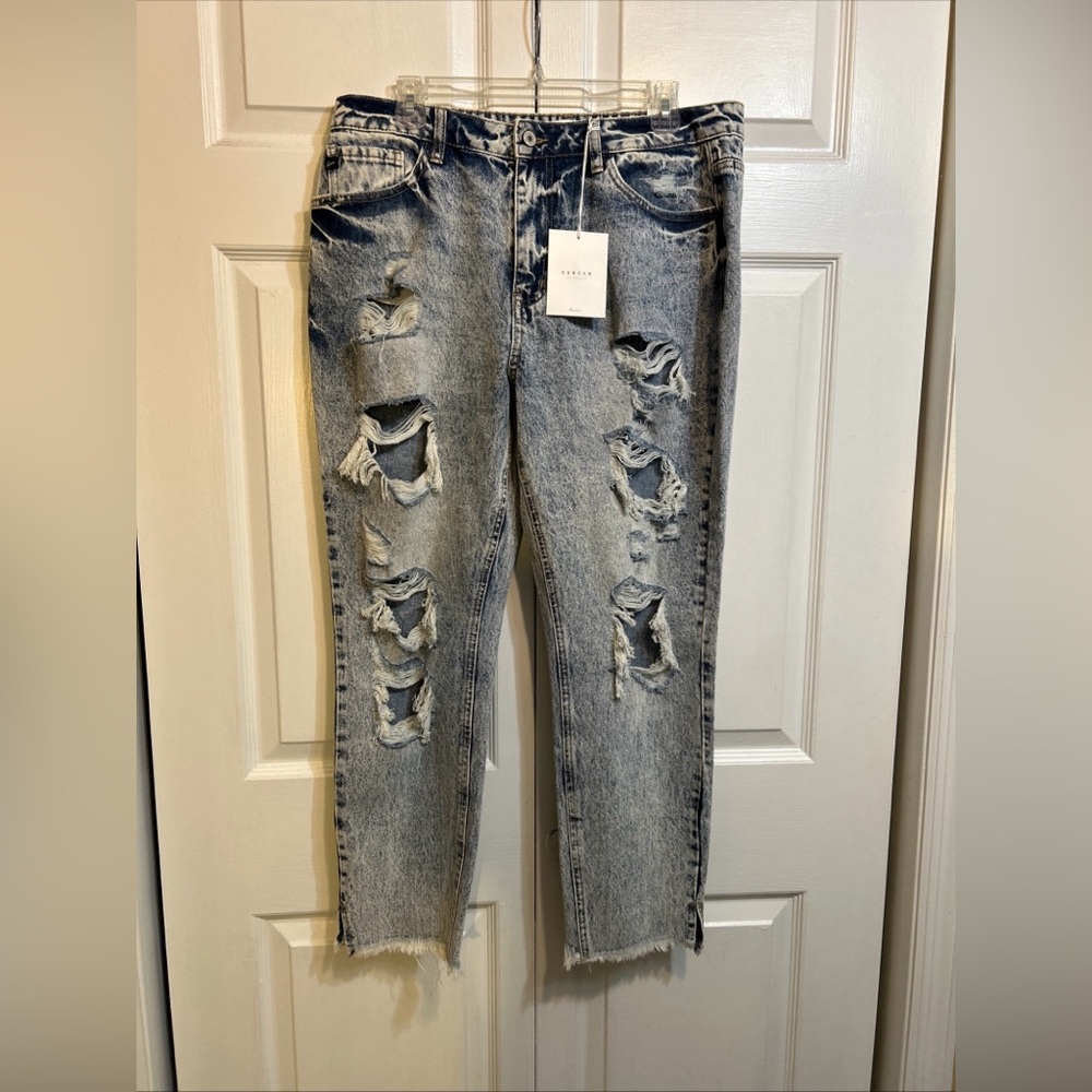 NWT KanCan Jeans Juniors Size 13 / 30 Acid Wash Distressed High Rise Relaxed Fit